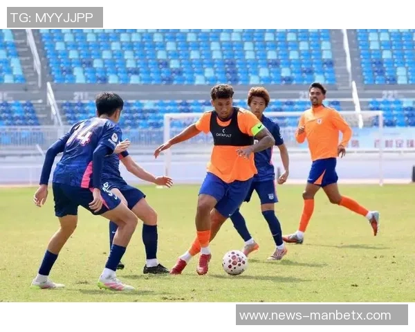 山东泰山热身赛3比1战胜香港杰志泽卡梅开二度展现强劲状态 山东泰山热身赛3比1战胜香港杰志泽卡梅开二度展现强劲状态