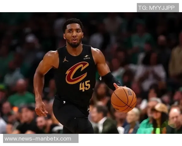 多诺万米切尔半场表现低迷仅得7分三分球全失状态堪忧